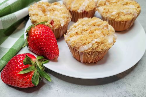 Strawberry Muffins with Cream Cheese Filling Recipe